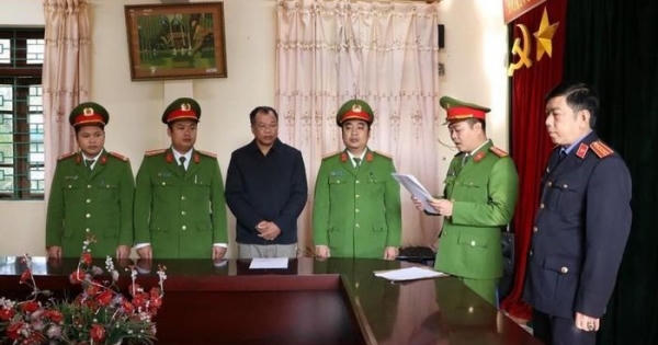 Lai Châu: Lợi dụng thăm dò rồi khai thác mỏ trái phép, một Giám đốc doanh nghiệp bị bắt Lai Châu: Lợi dụng thăm dò rồi khai thác mỏ trái phép, một Giám đốc doanh nghiệp bị bắt