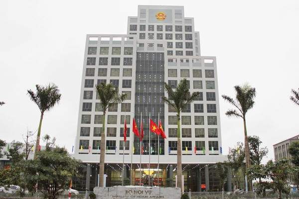 Không giảm biên chế viên chức giáo dục, y tế tại đơn vị không sắp xếp tổ chức bộ máy Không giảm biên chế viên chức giáo dục, y tế tại đơn vị không sắp xếp tổ chức bộ máy