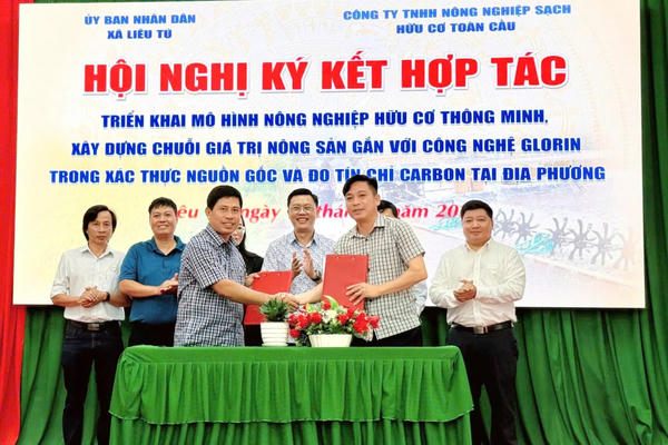 Ký kết triển khai mô hình nông nghiệp hữu cơ thông minh