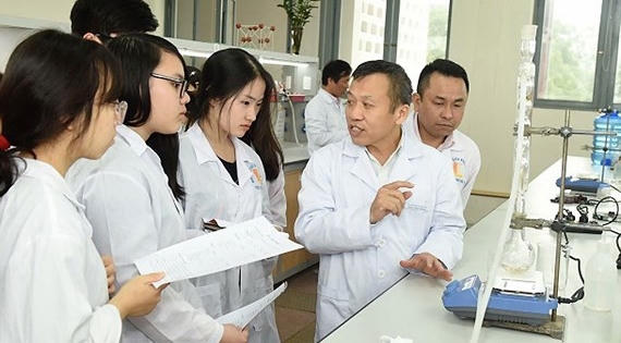 Tự chủ gắn với trách nhiệm giải trình của trường đại học Tự chủ gắn với trách nhiệm giải trình của trường đại học