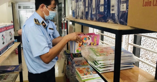 Thu giữ 141 quyển sách không hóa đơn chứng từ tại hiệu sách nhân dân Vĩnh Tường