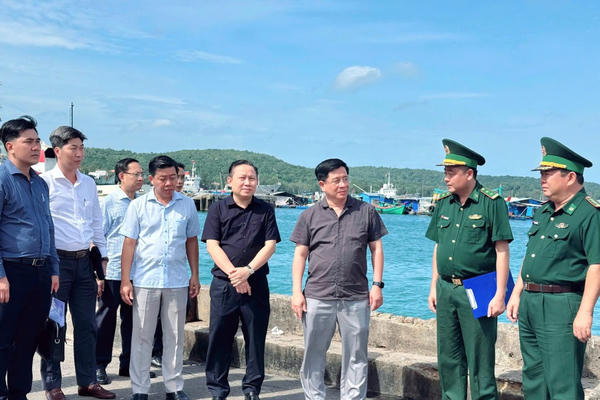 Chủ tịch UBND tỉnh An Giang kiểm tra, làm việc tại đặc khu Phú Quốc về công tác phòng, chống khai thác IUU