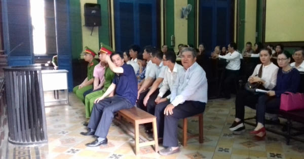 Nguyên Tổng Giám đốc Công ty VN Pharma chuẩn bị hầu tòa