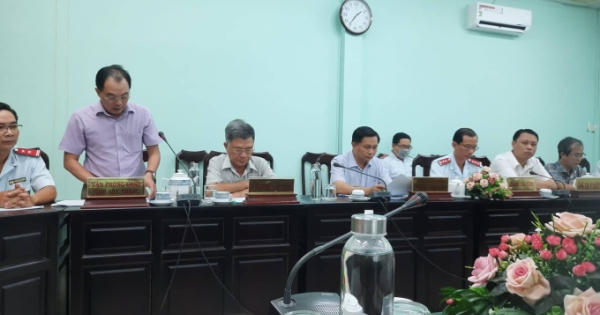 Chủ tịch tỉnh Sóc Trăng Trần Văn Lâu đối thoại trực tiếp với chủ doanh nghiệp Lê Hào