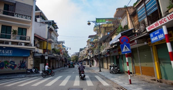Khách sạn "đất vàng" rao bán trăm tỷ đồng, có nên bỏ tiền đầu tư?