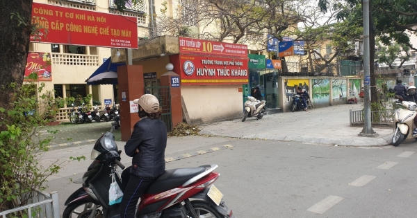 Làm rõ việc học sinh cầm dao đâm người ngoài cổng trường THPT Huỳnh Thúc Kháng