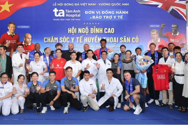 BVĐK Tâm Anh chinh phục các huyền thoại Manchester Reds bằng công nghệ y học thể thao đỉnh cao