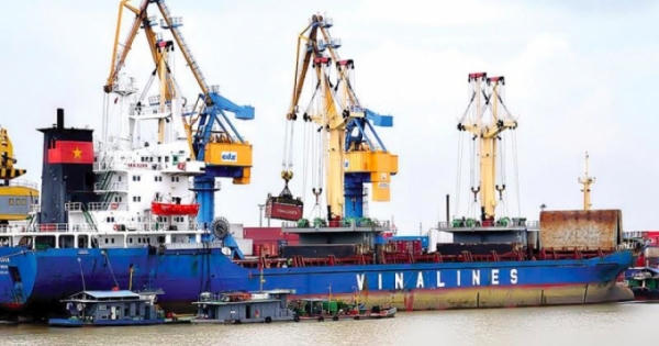 Slide - Điểm tin thị trường: Vinalines dự báo lỗ hơn 1.100 tỷ đồng nửa đầu năm nay