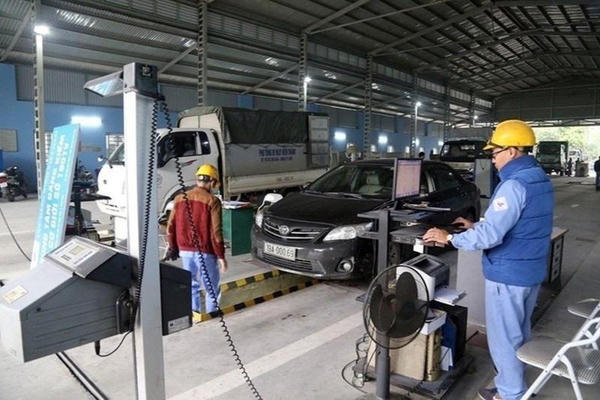 Từ 15/6, thu phí dịch vụ lập hồ sơ ô tô miễn đăng kiểm lần đầu Từ 15/6, thu phí dịch vụ lập hồ sơ ô tô miễn đăng kiểm lần đầu