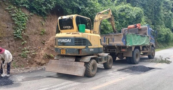 Sơn La: Tập trung sửa chữa, nâng cấp các tuyến đường bị hư hỏng sau mưa lũ Sơn La: Tập trung sửa chữa, nâng cấp các tuyến đường bị hư hỏng sau mưa lũ