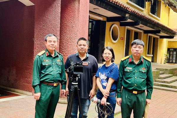 Mãi xứng danh anh hùng Mãi xứng danh anh hùng