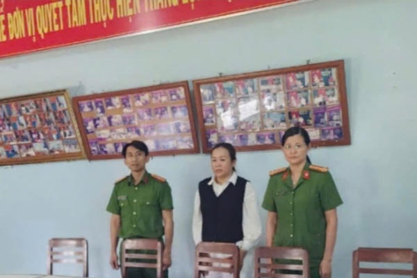 Gia Lai: Khởi tố nữ kế toán công ty lâm nghiệp chiếm đoạt 200 triệu đồng Gia Lai: Khởi tố nữ kế toán công ty lâm nghiệp chiếm đoạt 200 triệu đồng