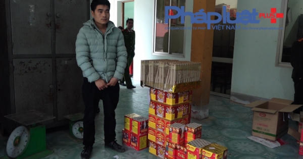 Cao Bằng: Bắt giữ đối tượng vận chuyển gần 100kg pháo về đốt chơi tết