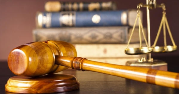 Thành viên kiện giám đốc công ty, tòa giải quyết thế nào?
