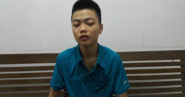Nghệ An: Chạy xe máy ẩu, một thanh niên bị đâm chết