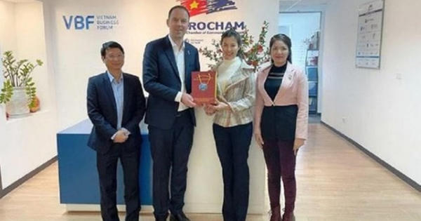 Hành trình thăng tiến của con gái đương kim Bí thư Tỉnh ủy Vĩnh Phúc