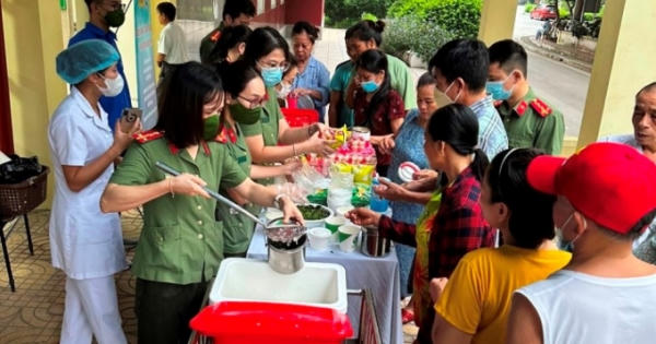 Bát cháo nghĩa tình, lan tỏa yêu thương