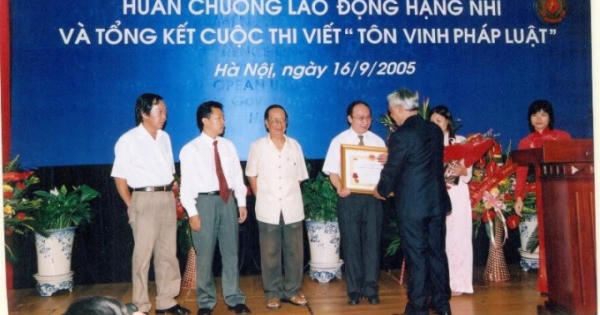 Những dấu mốc thời kỳ đổi mới