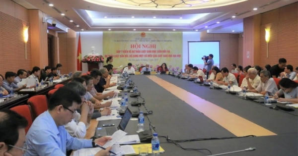 Tranh luận chuyện để học sinh phổ thông nghỉ hay học vào thứ Bảy