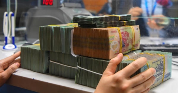 Rủi ro trái phiếu: Lộ diện các doanh nghiệp lỗ, nợ trên vốn "siêu khủng"