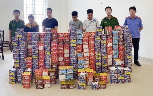 Nghệ An: "Thủ" gần 5 tạ pháo, chờ tết bán kiếm lời