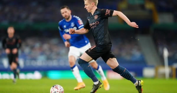 Man City dùng 6 phút cuối của trận đấu để hạ gục Everton