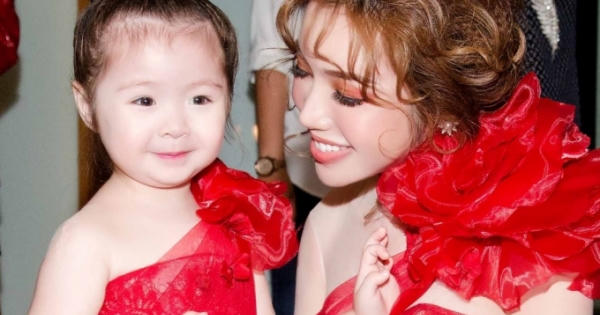 "Bà mẹ hai con" Elly Trần lọt đề cử giải thưởng quốc tế nhờ cách nuôi dạy con
