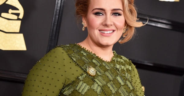 Jennifer Lopez, Adele, Rihanna thống trị thảm đỏ Grammy 2017 Jennifer Lopez, Adele, Rihanna thống trị thảm đỏ Grammy 2017