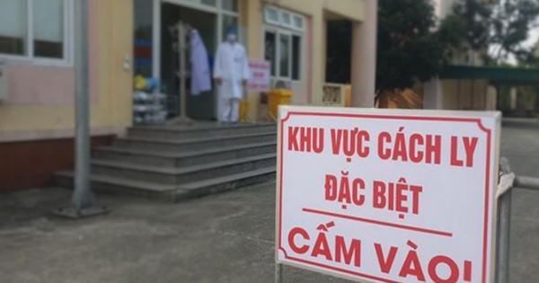 Đang phải cách ly tại nhà vẫn đi dự giải bóng chuyền của địa phương