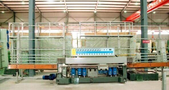 Những khuất tất cần làm rõ trong vụ tranh chấp chuyển nhượng Công ty kính Quang Lộc