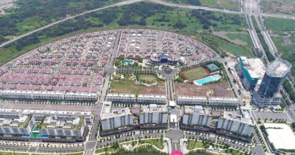 Địa ốc 7AM: Nhà văn hóa phường Mai Dịch bị lấn chiếm, “rút ruột” Dự án nút giao An Dương-đường Thanh Niên?