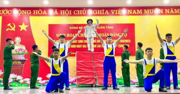 Tổ chức sinh hoạt chính trị toàn Đảng bộ phường Xuân Tăng nhân dịp kỷ niệm 133 năm Ngày sinh nhật Bác Tổ chức sinh hoạt chính trị toàn Đảng bộ phường Xuân Tăng nhân dịp kỷ niệm 133 năm Ngày sinh nhật Bác