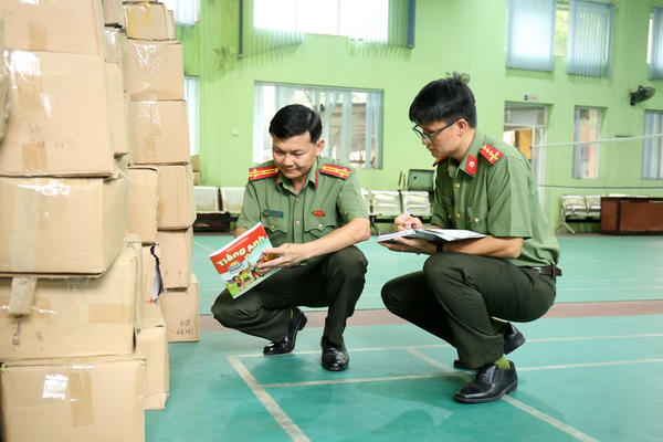 Triệt phá đường dây sản xuất, buôn bán sách giả hơn 8 tỷ đồng tại Bắc Ninh