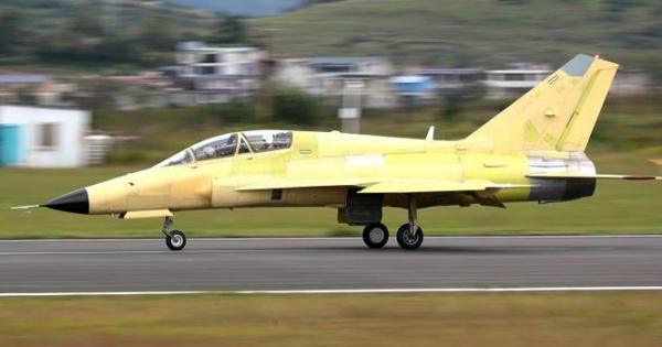 Giữa căng thẳng thương mại Trung-Mỹ:Trung Quốc thử tiêm kích FTC-2000G