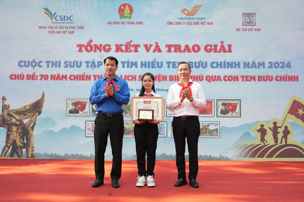 Học sinh giành giải Đặc biệt cuộc thi về Chiến dịch Điện Biên Phủ