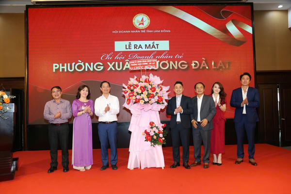 Lâm Đồng: Ra mắt Chi hội Doanh nhân trẻ đầu tiên Lâm Đồng: Ra mắt Chi hội Doanh nhân trẻ đầu tiên
