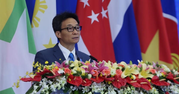 Phó Thủ tướng Vũ Đức Đam dự Hội nghị Thượng đỉnh thương mại-đầu tư Trung Quốc-ASEAN