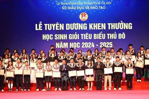 Các hình thức khen thưởng học sinh được áp dụng từ 31/10/2025