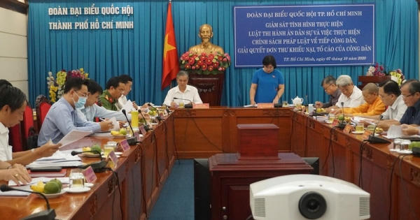 Tiền chưa thi hành án gửi vào ngân hàng, ai sẽ hưởng lãi?