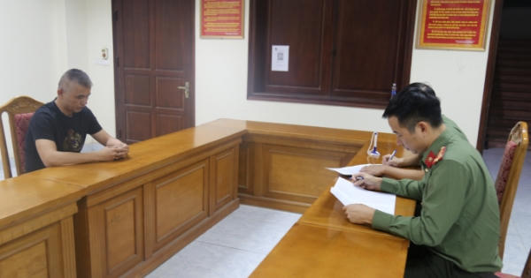 Bắt đối tượng truy nã người nước ngoài khi đang tìm mua gỗ sưa