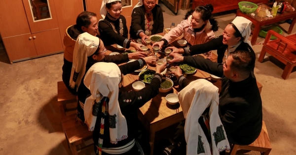 Ăn Tết của người Dao Tiền ở Hoài Khao Ăn Tết của người Dao Tiền ở Hoài Khao