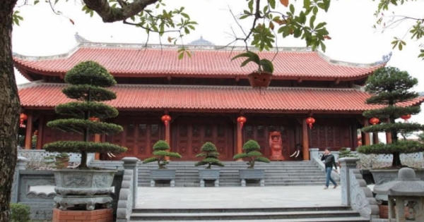 Hầm rượu quý trong biệt phủ quý trăm tỷ đại gia xứ Nghệ Hầm rượu quý trong biệt phủ quý trăm tỷ đại gia xứ Nghệ
