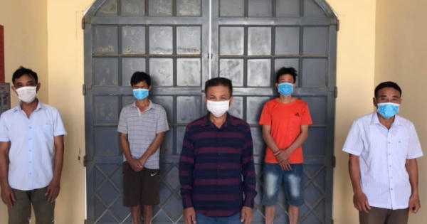 Triệt phá nhóm đối tượng tổ chức đánh bạc xuyên đêm trong rừng