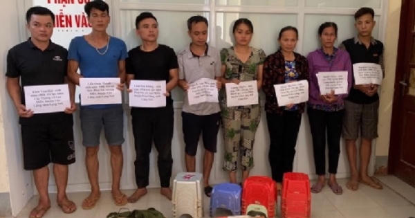 Bắt nhóm đối tượng nam, nữ rủ nhau đánh bạc trên đồi vắng ở Lạng Sơn Bắt nhóm đối tượng nam, nữ rủ nhau đánh bạc trên đồi vắng ở Lạng Sơn