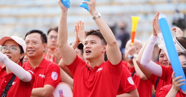 Chăm chút trải nghiệm, TNG Holdings Vietnam trở thành "Doanh nghiệp xuất sắc châu Á" Chăm chút trải nghiệm, TNG Holdings Vietnam trở thành "Doanh nghiệp xuất sắc châu Á"