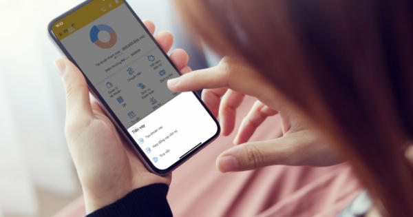 Ngân hàng triển khai vay online: Người dân thêm an tâm mùa dịch