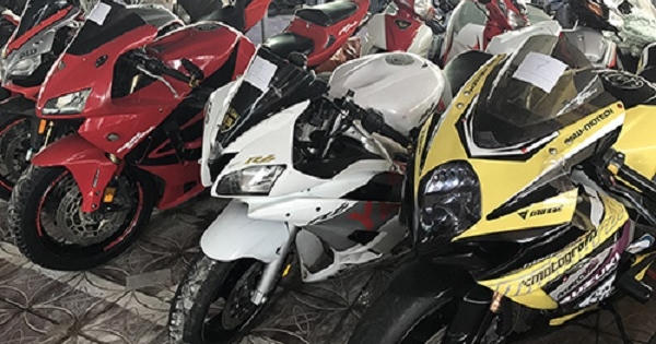 Cần Thơ: Bắt dàn môtô khủng nghi nhập lậu