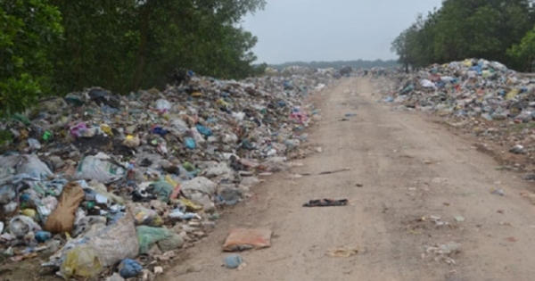 Dân “sống dở, chết dở” vì bãi rác tạm Dân “sống dở, chết dở” vì bãi rác tạm