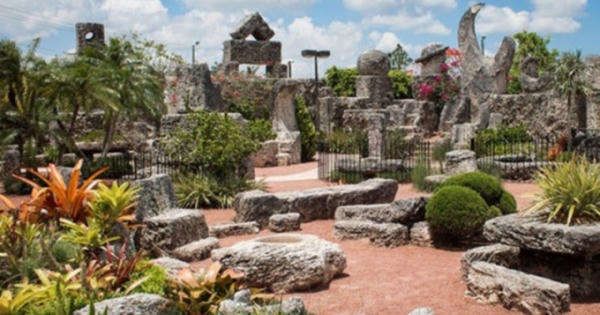 Lâu đài San hô – kiến trúc bí ẩn tưởng nhớ “tình yêu thất lạc”