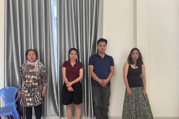 Bắt nhóm đối tượng móc túi của người dân và du khách ở Đà Nẵng